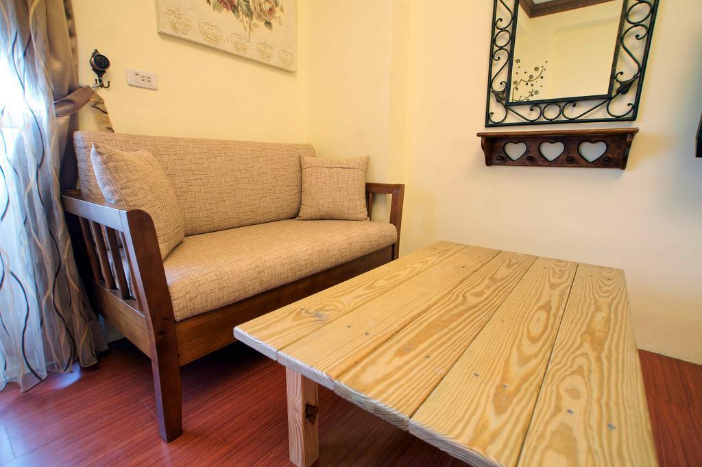 Rose Rider Guesthouse Taitung ภายนอก รูปภาพ